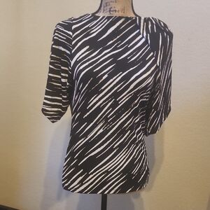 Anne Klein Zebra Print Easy Care Blouse NWT size Small